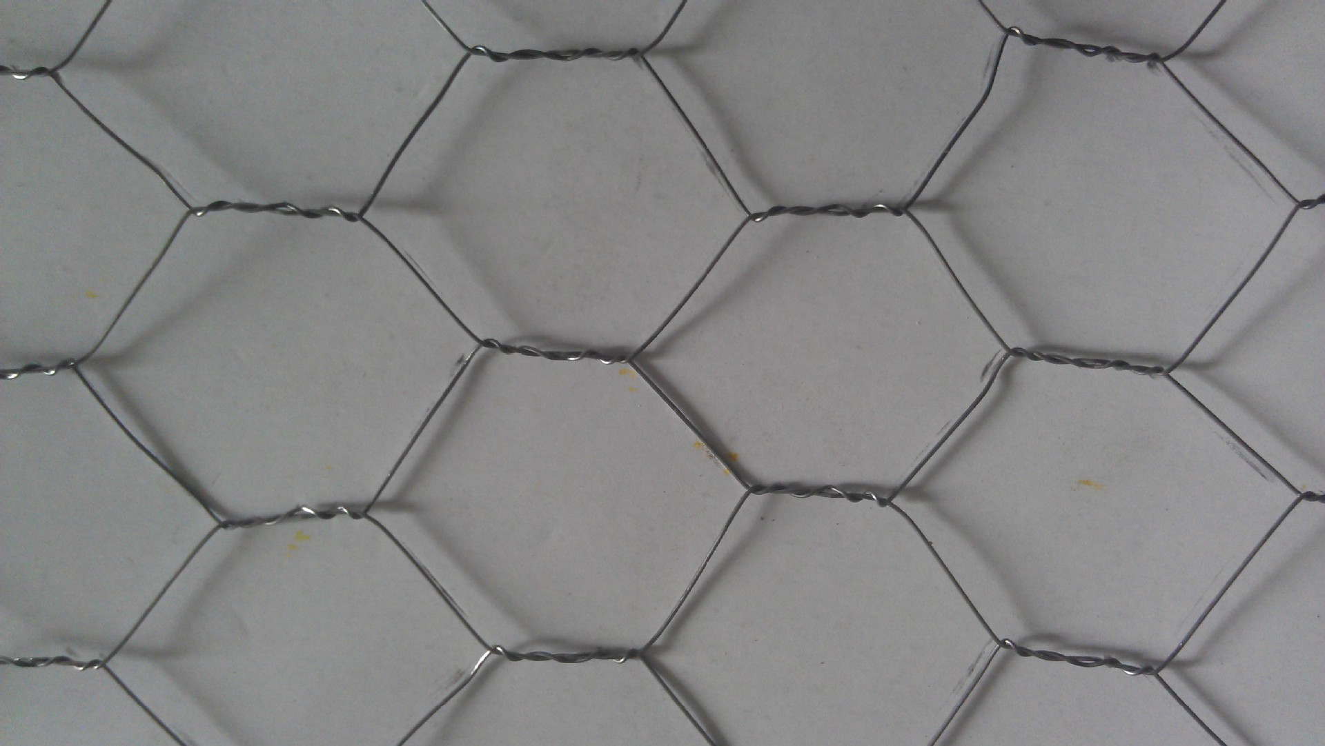 年发筛网厂供应拧花网 镀锌六角网【2014年hold不住的热卖】