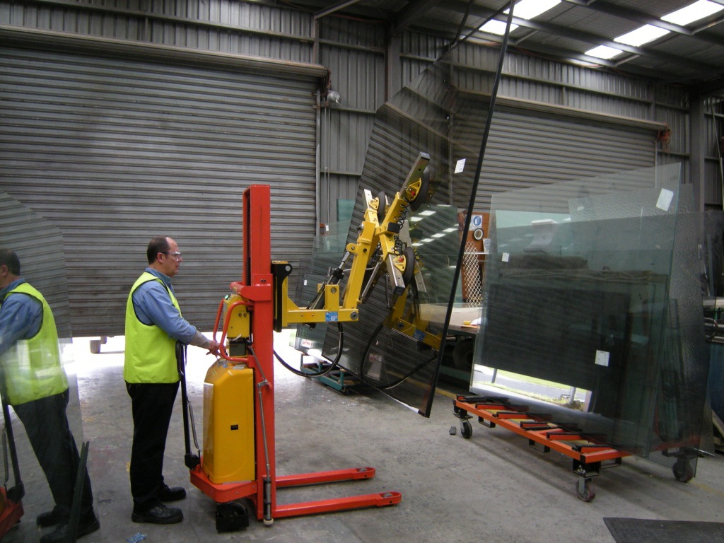 行业专用设备 建材机械 玻璃机械 其他玻璃机械 玻璃安装车