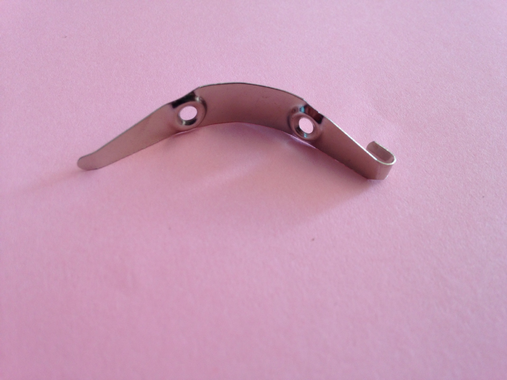 老式缝纫机摆梭托簧 家用缝纫机梭皮牛角铁片 厂家直销