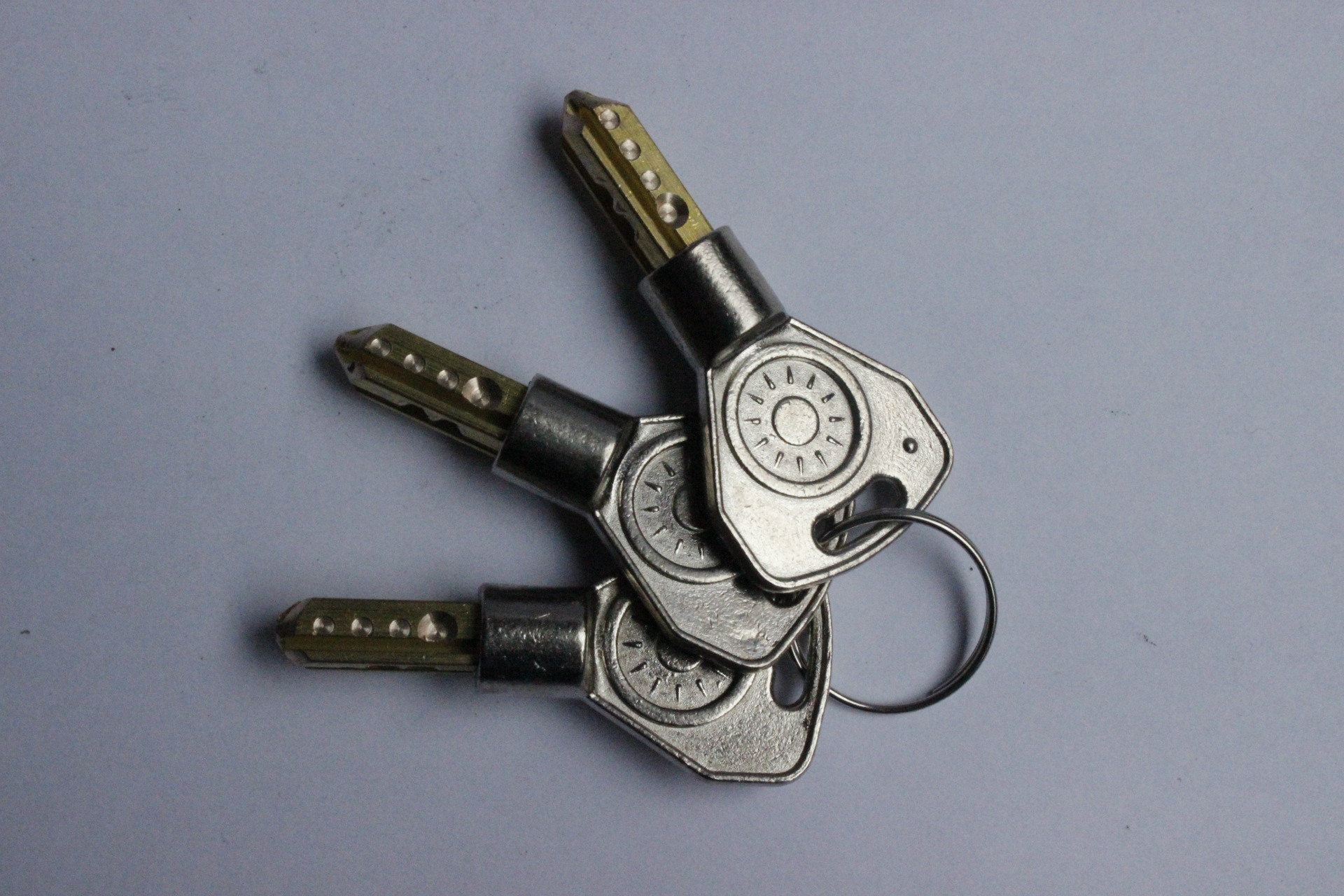 抗液压剪玻璃门防盗门锁插锁枫叶锁芯铜钥匙浦江全钢u型锁具批发