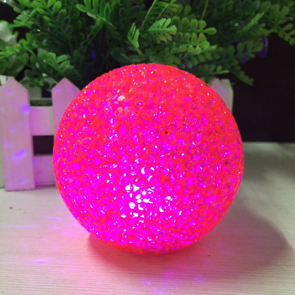 厂家直销〕七彩水晶球小夜灯 魔幻红色外壳水晶圆球(8cm)