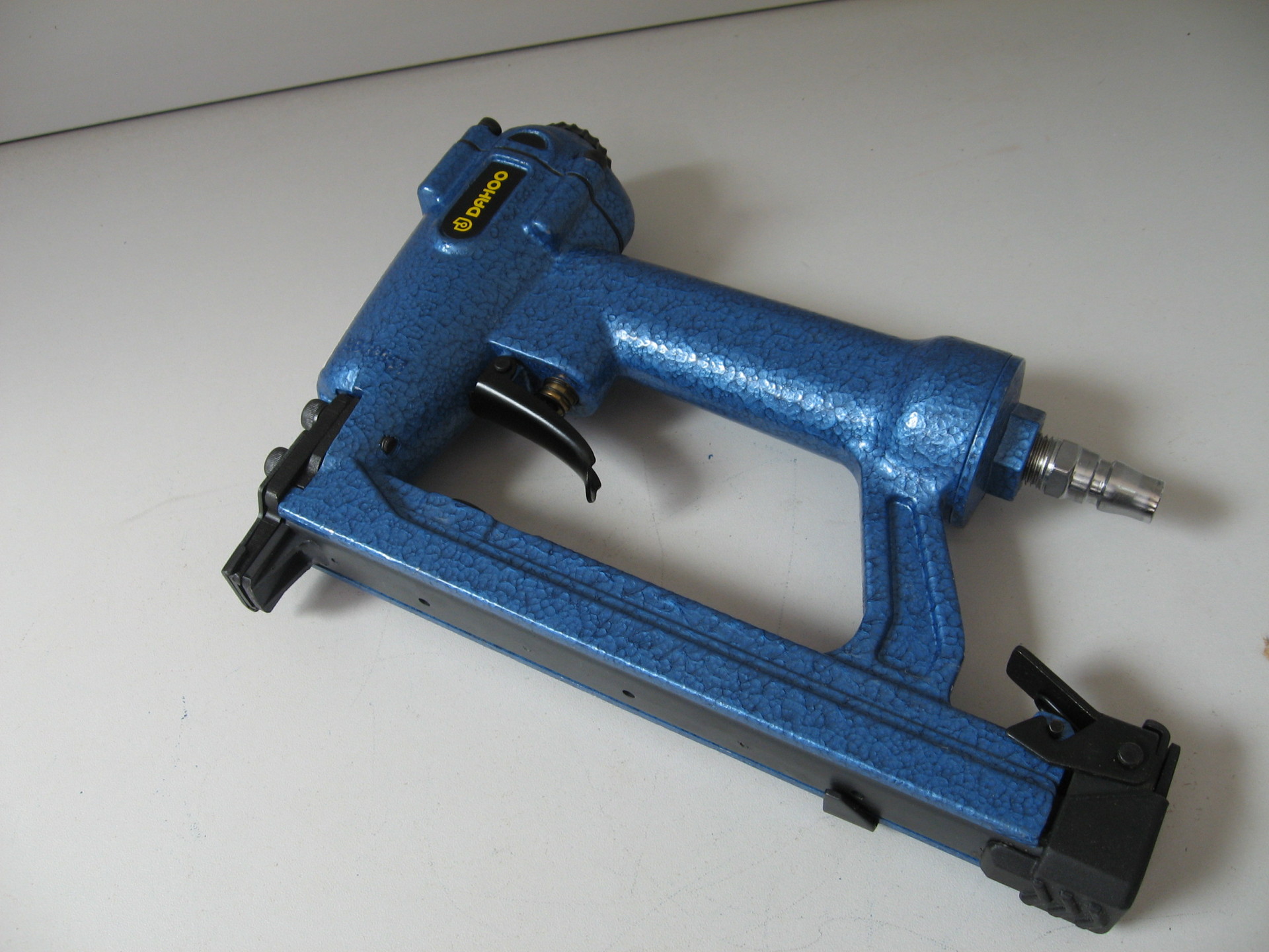 大环牌气动钉枪1013j-bs码钉枪加长钉夹整体压铸射钉枪蓝色经典