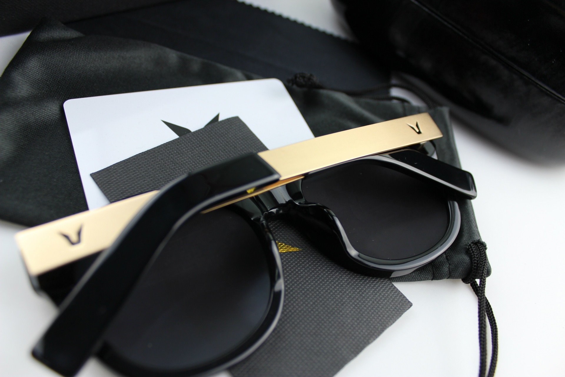 来自星星的你全智贤千颂伊同款韩国v牌复古墨镜大框太阳镜潮眼镜