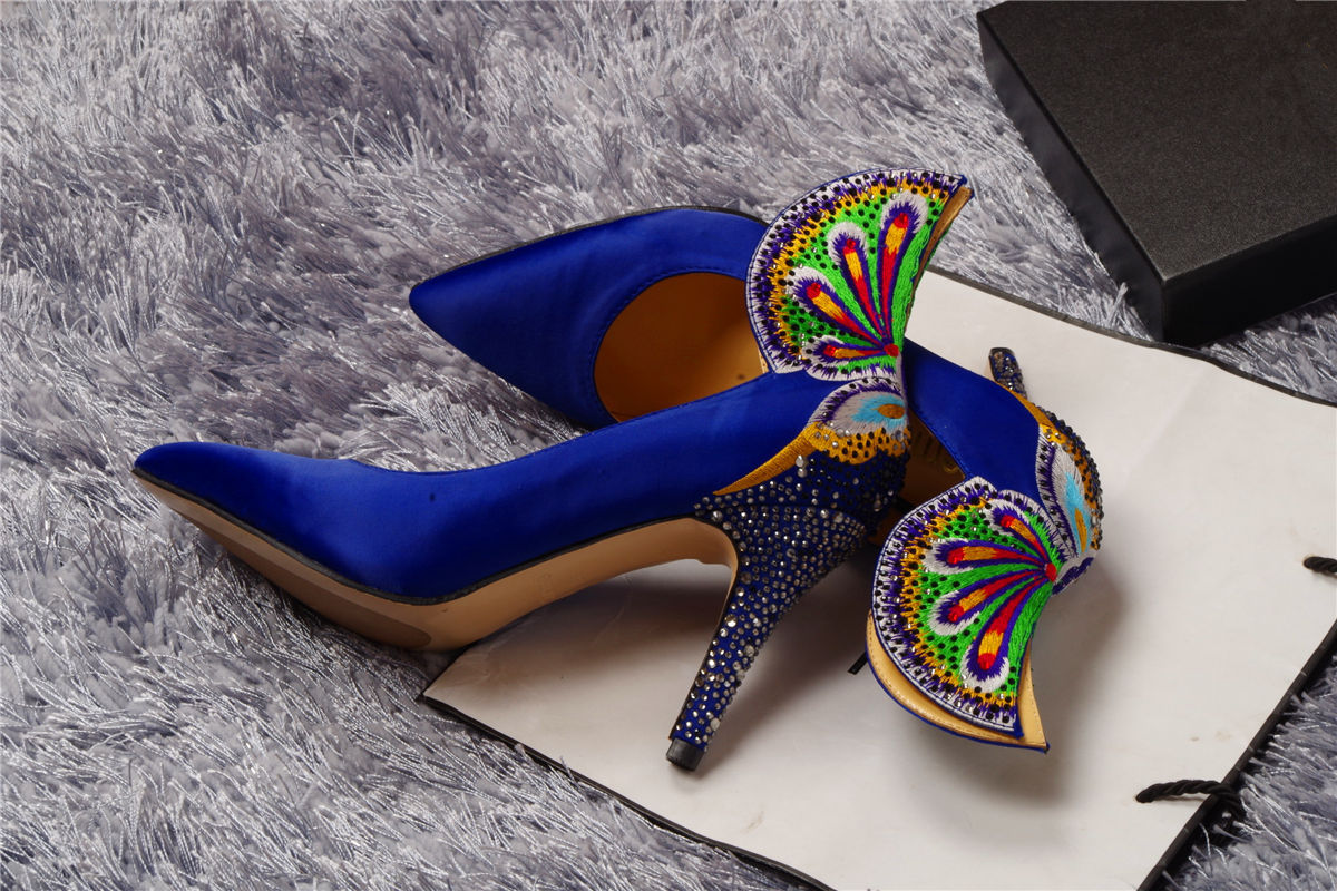 广州月芙14春夏新款中国风孔雀刺绣后跟水钻高跟绸缎面高跟鞋