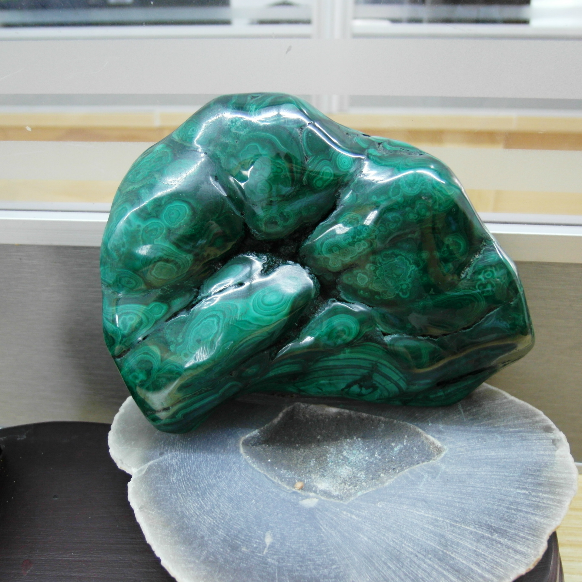 湖北孔雀石 新颖奇石观赏石 批量出售 家居风水摆件