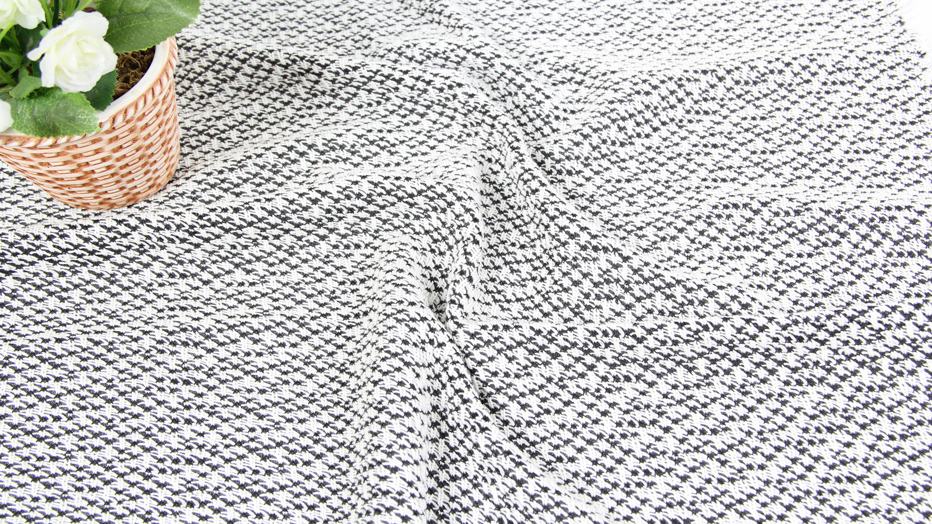 粗针面料,只要是客户能够提供的样子,我们都可以做,按照客户的小样