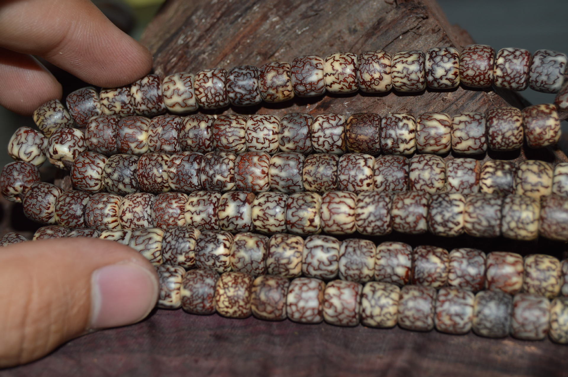 天然血丝菩提子手串 印尼藏式佛珠手链108颗星月龙泉金线菩提精品