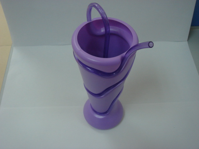 厂家直销创意吸管杯 500ml促销赠品广告酒水杯 绕管杯 可加工定制