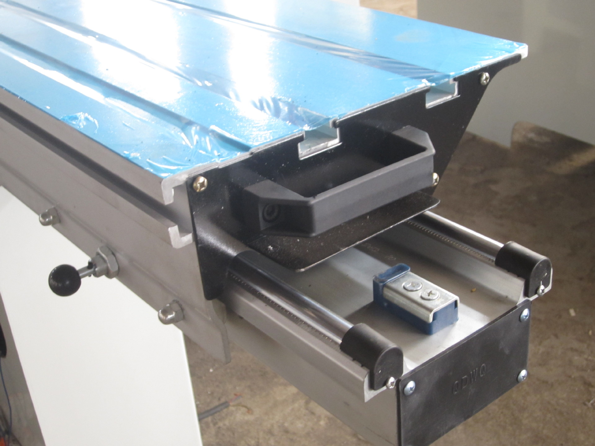 直供木工机械mj6130y圆柱导轨精密裁板锯45度推台锯