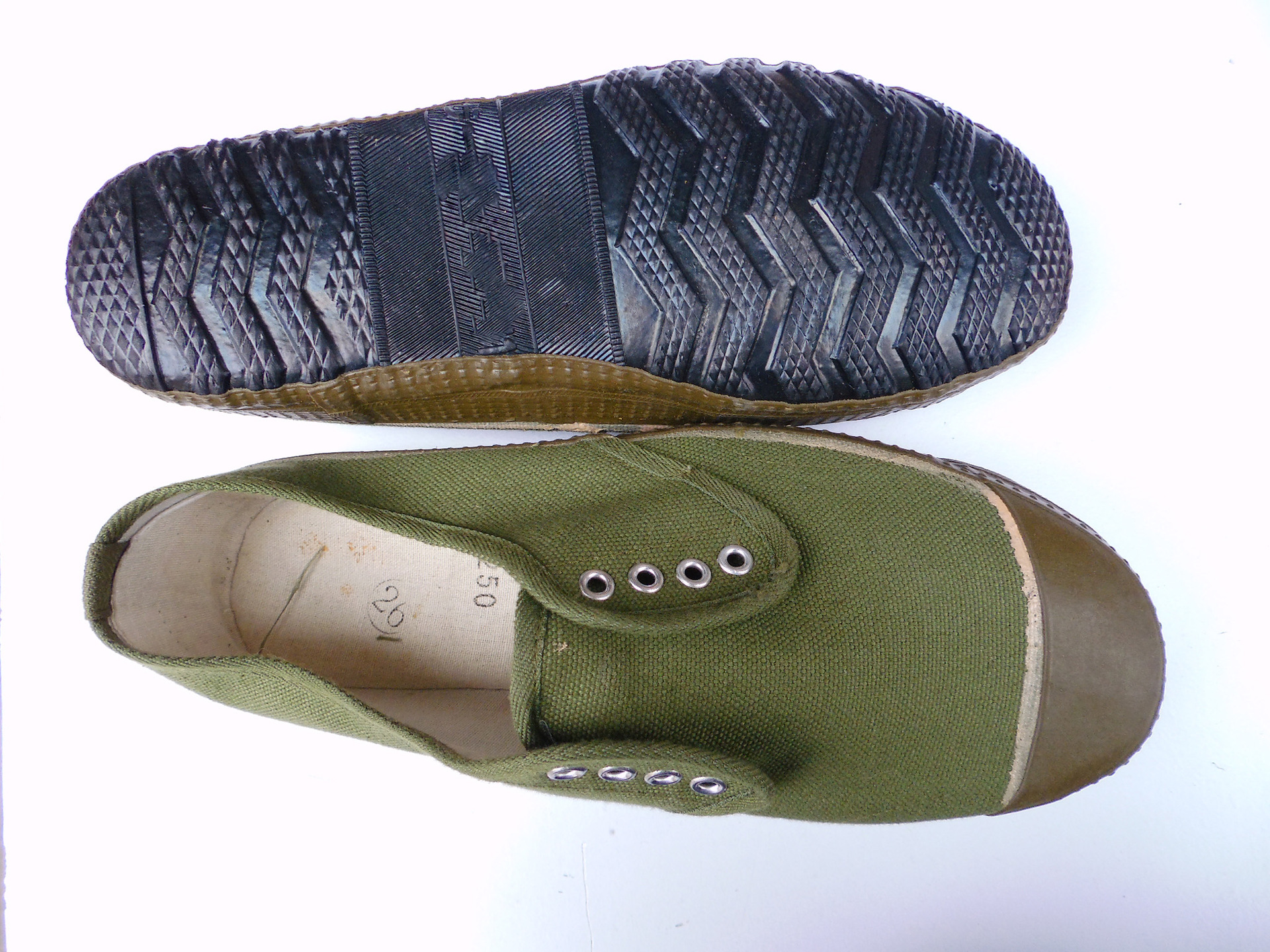 四川内江黄桷井解放鞋 低帮军绿色学生军训民工劳保纯静色黄球鞋