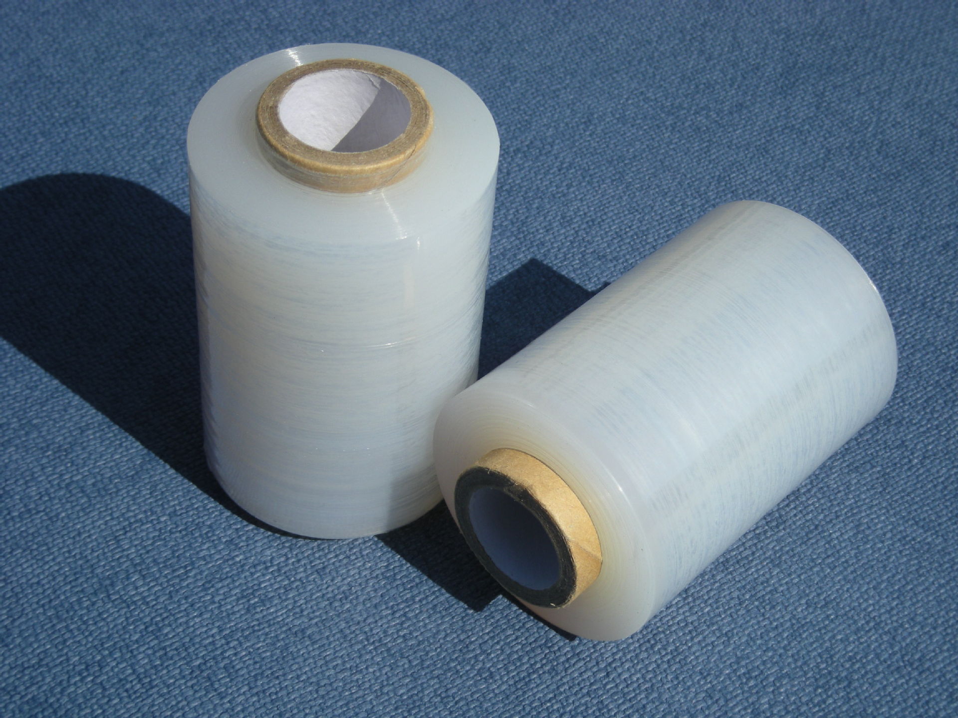 山东厂家直供超薄超小规格pe拉伸缠绕膜 可定做保证质量