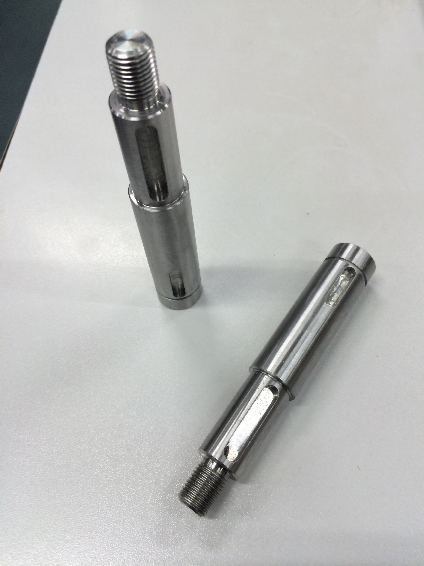 供应各种类型的电机轴心