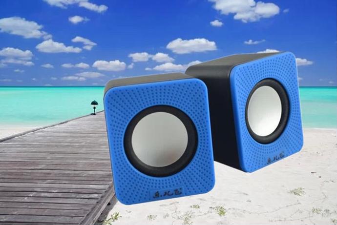 供应新款 (抢货价)乐儿飞m-01迷你usb小音箱 方型小音箱 2.0音响