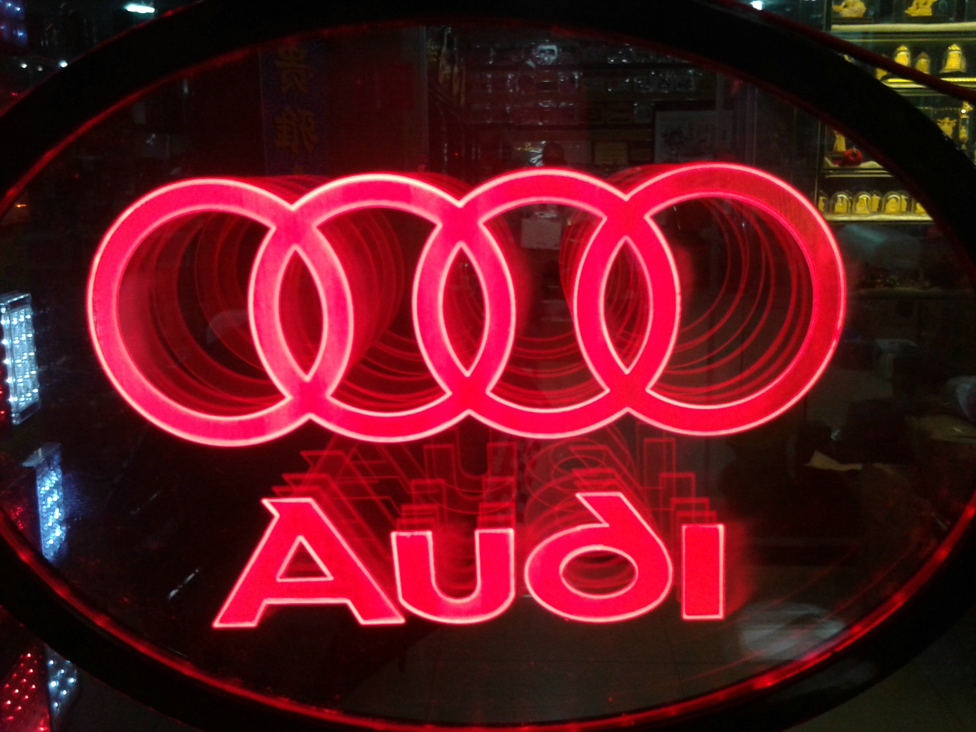 新款奥迪高位刹车灯