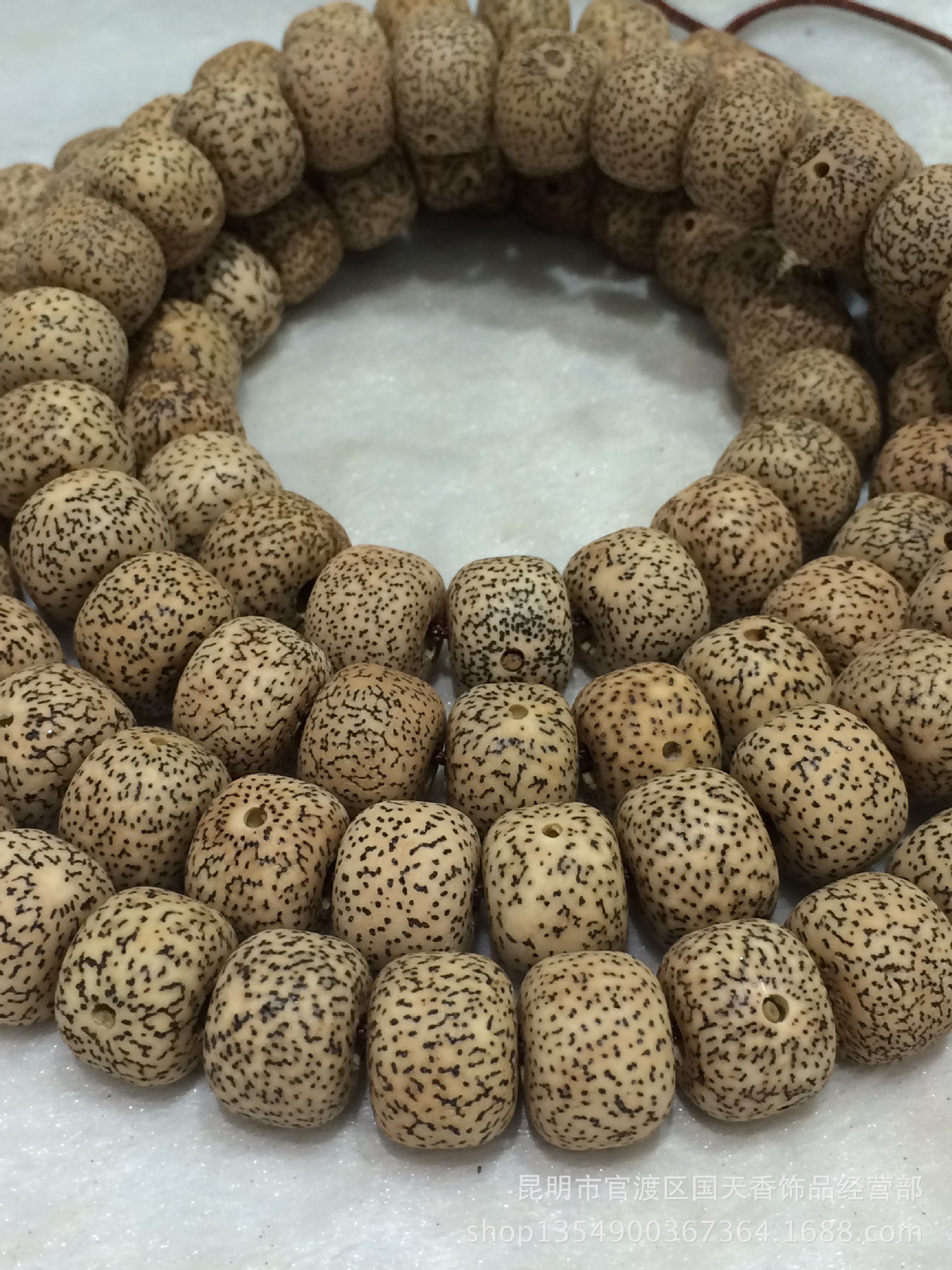 批发 天然藏式摩尼籽星月菩提108颗 13-15mm偏月摩尼