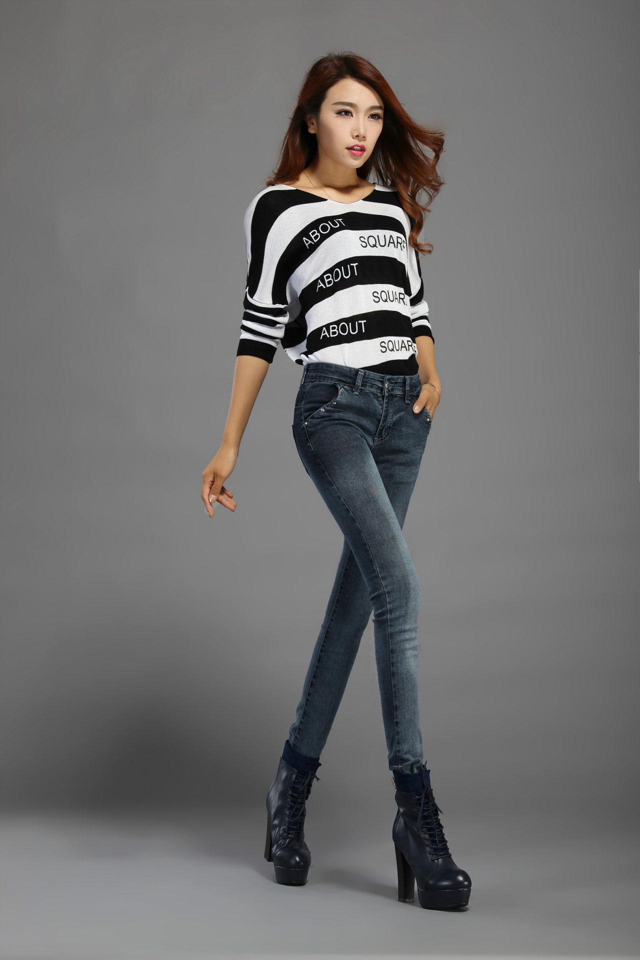 女式牛仔裤秋季新款韩国蓝色铆钉 铅牛仔裤女小脚裤韩版女装8268图片