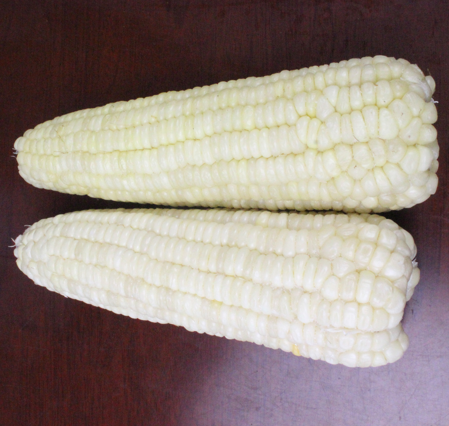 吃着手抓饼 拿着糯玉米 让幸福的生活延续下去