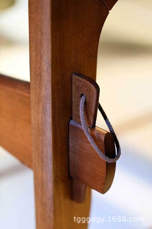 抱肩榫::       ::栽榫:: ::暗榫