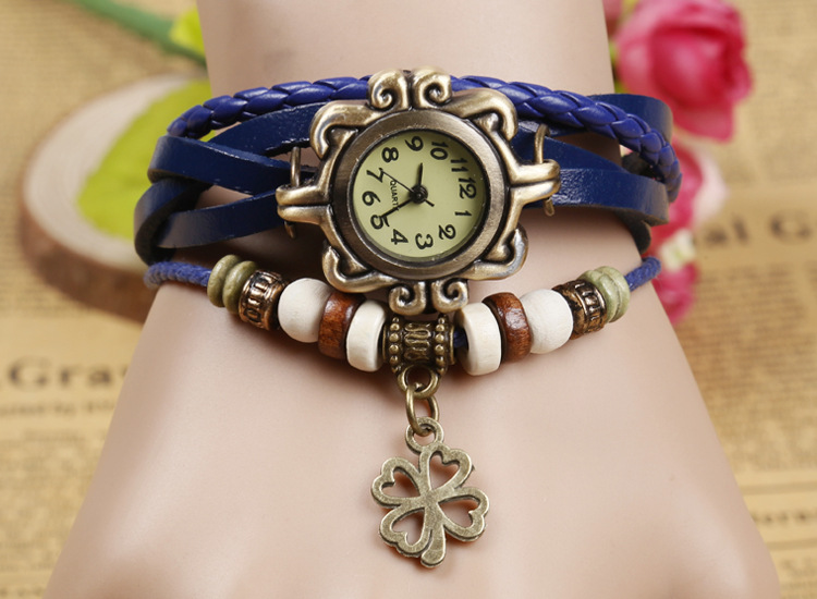 批发供应埃菲尔铁塔彩砖女士手链表 手工真皮女士手表 复古饰品