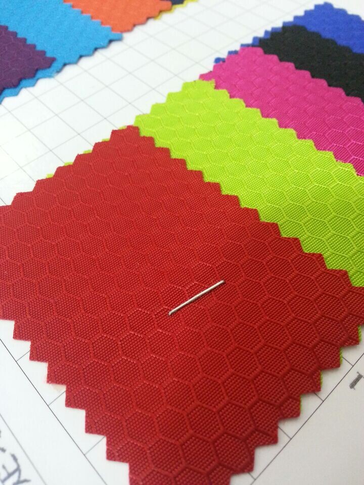 微足球厂家直销六角菱形面料箱包面料提花牛津布