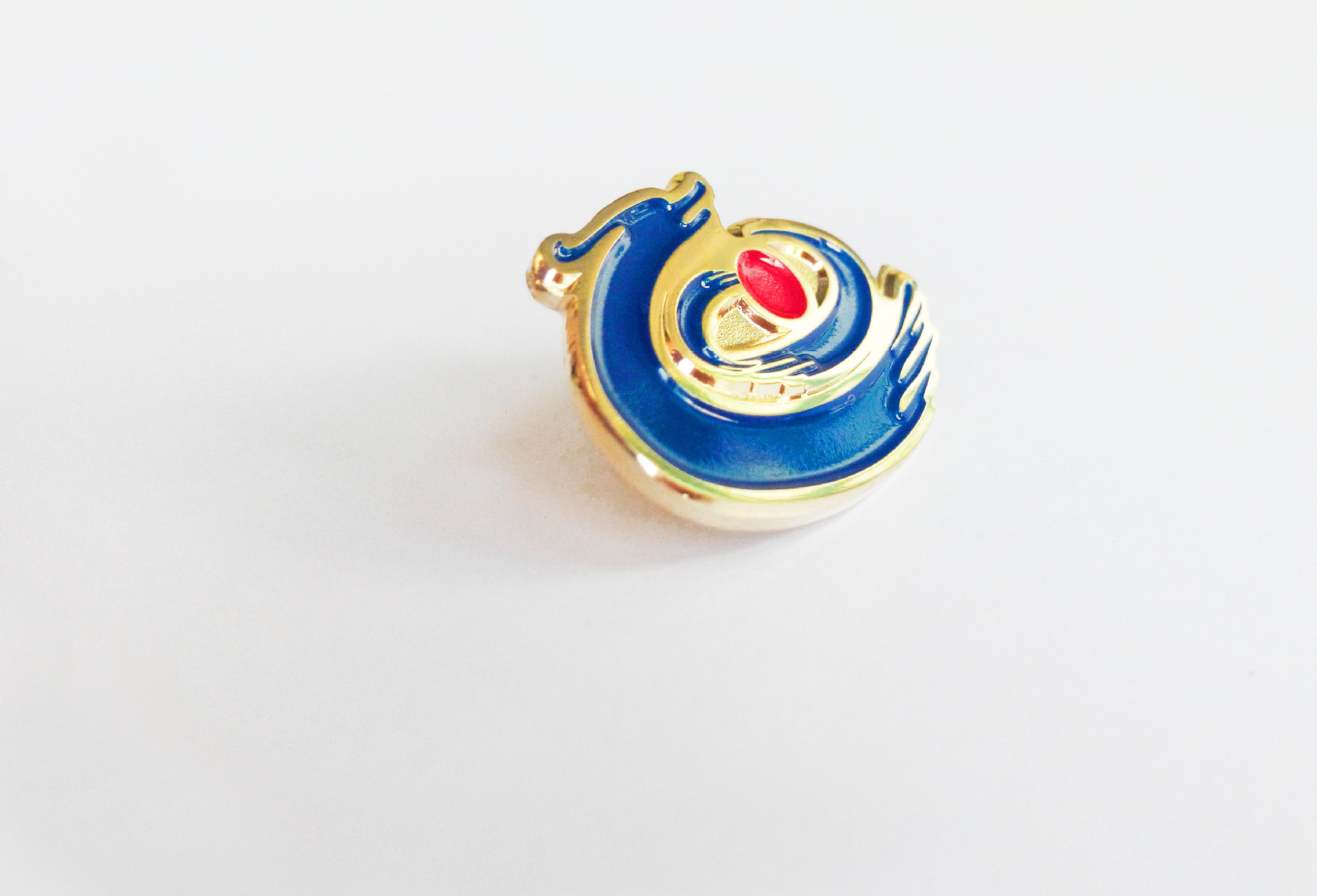 时尚中国风纪念品 经典传统文化中国龙徽章 合金电镀软珐琅制作