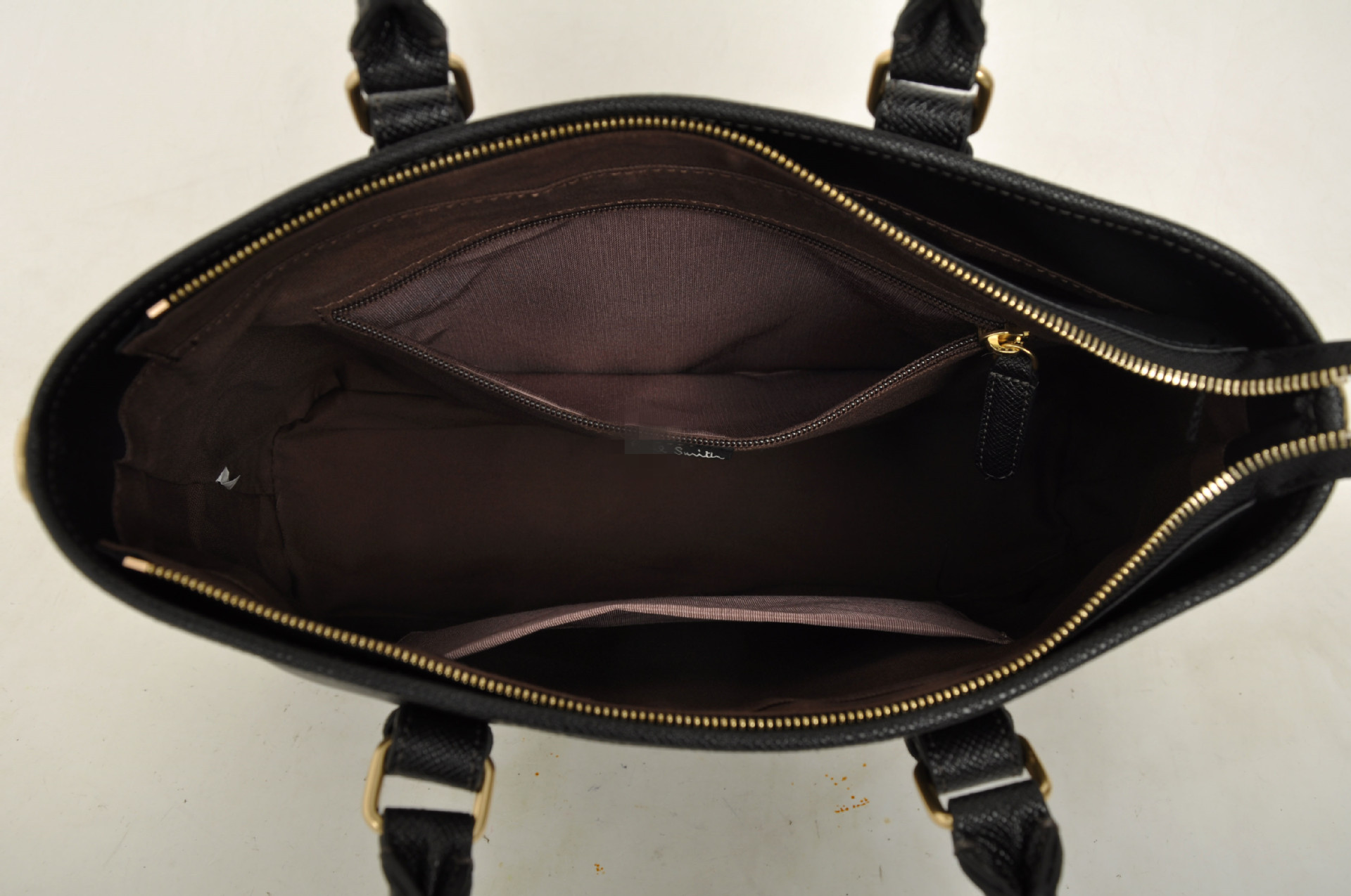 原单包包哪里有卖(原单店包包)-第2张图片-潮百科 原单包包哪里有卖(原单店包包)-第2张图片-潮百科