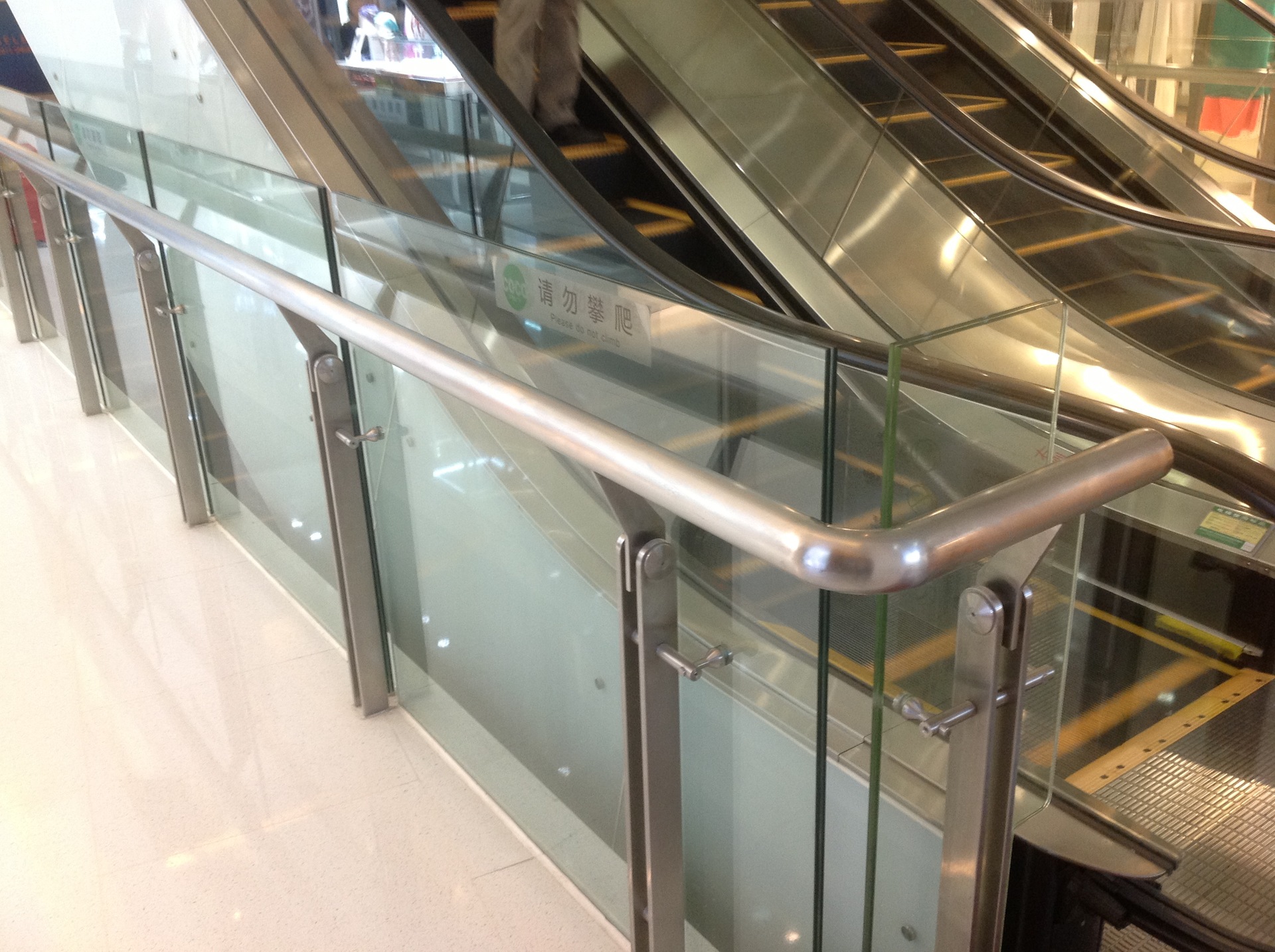 商场黑肽不锈钢玻璃护栏