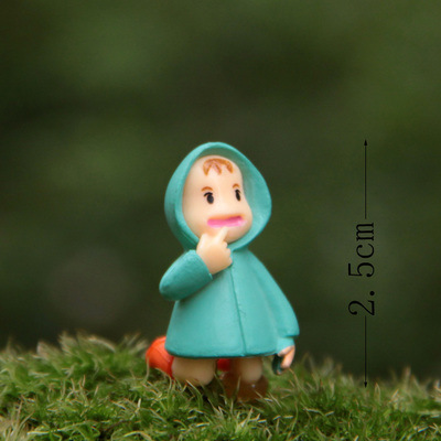 微景观雨衣小梅摆件 奔跑雨衣小女孩 宫崎骏龙猫 摆件diy材料批发