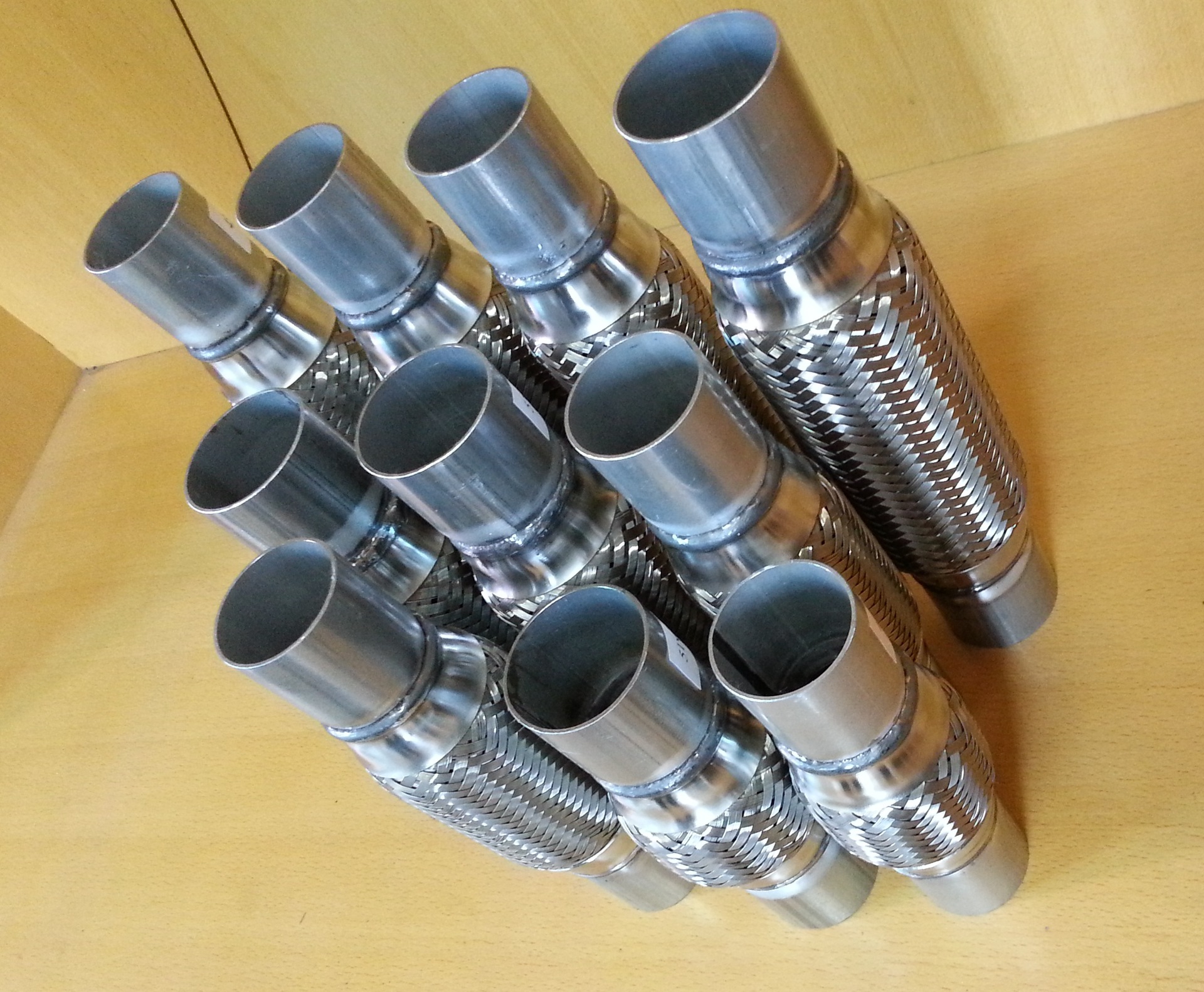 首页 机械及行业设备 消音降噪设备 汽车消声器 厂家直销,汽车排气