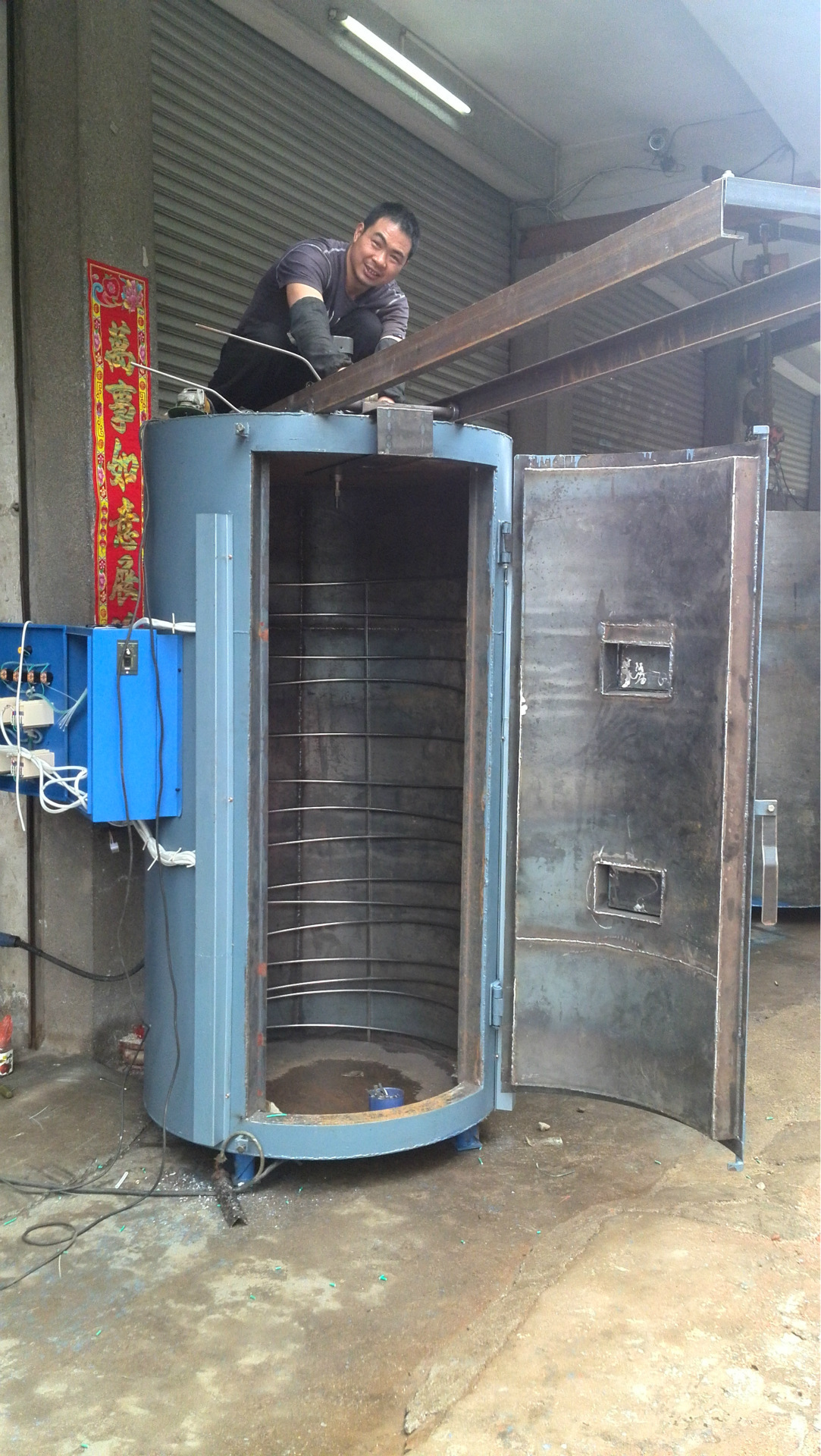 供应广西.桂林.南宁.梧州.贺州电恒温烧猪炉