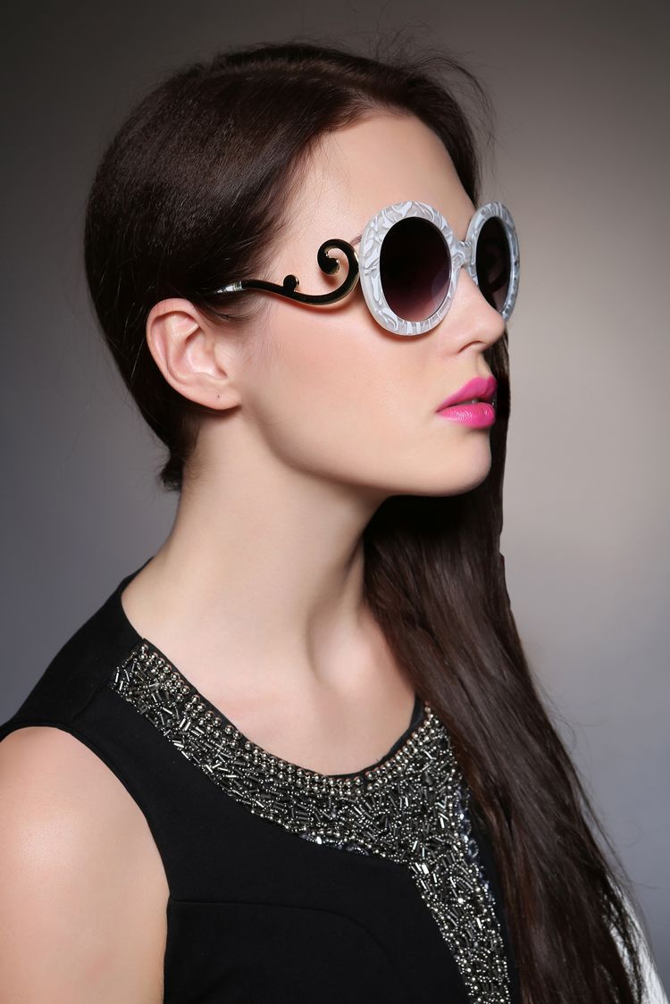 欧美明星款 女士太阳镜 复古圆形花纹太阳眼镜 墨镜 唯美大爱眼镜