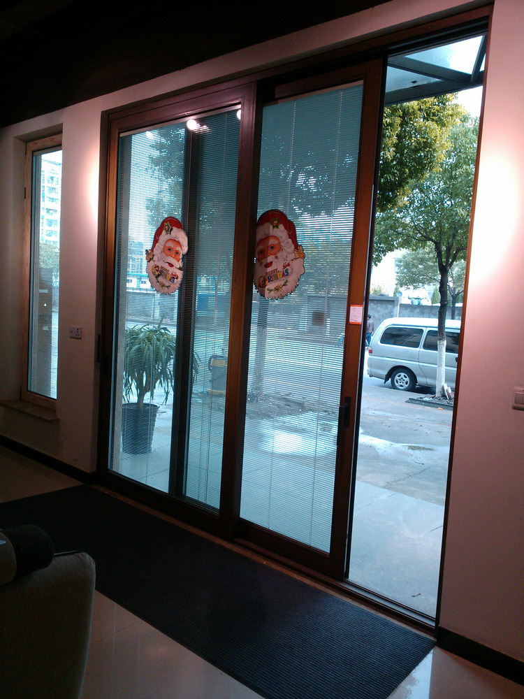 供应 优质铝合金提升推拉门 小型手动商铺推拉门