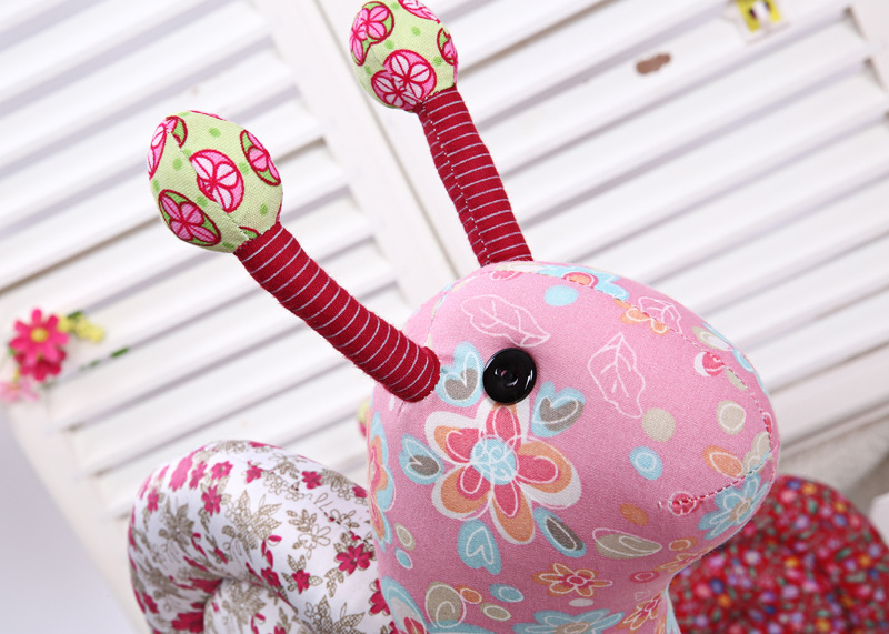 创意布艺玩偶 碎花蜗牛布偶 纯手工缝制 家庭小动物摆饰厂家批发