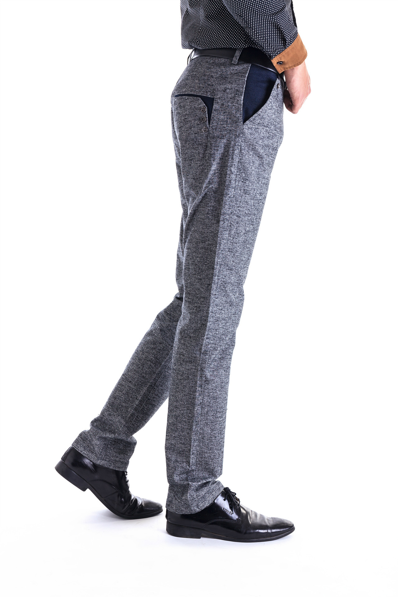 面料成分:棉15%涤纶85% 风格:韩版 淘货类别:18-50岁 款式:长筒裤 裤