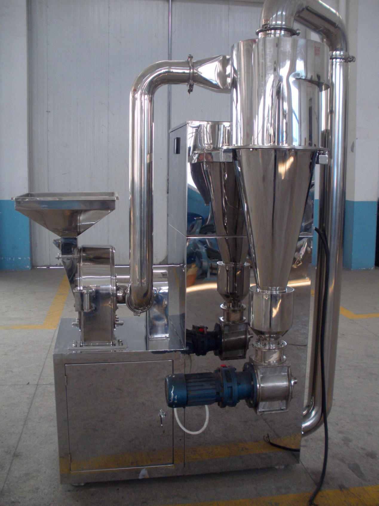 供应中草药粉碎机原料药必备产能大厂家直销