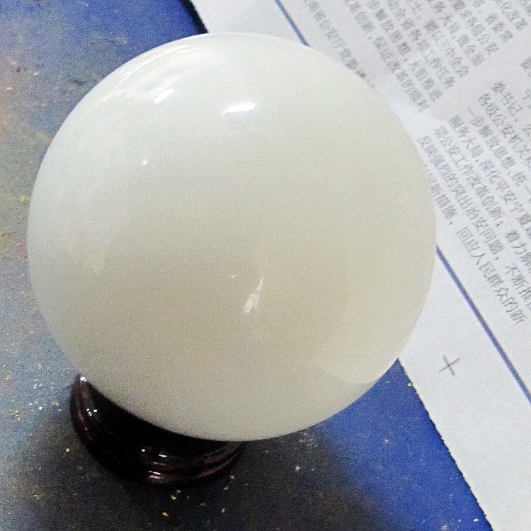 特价售天然招财辟邪 白色夜光石夜明珠球 摆件 支持零售批发