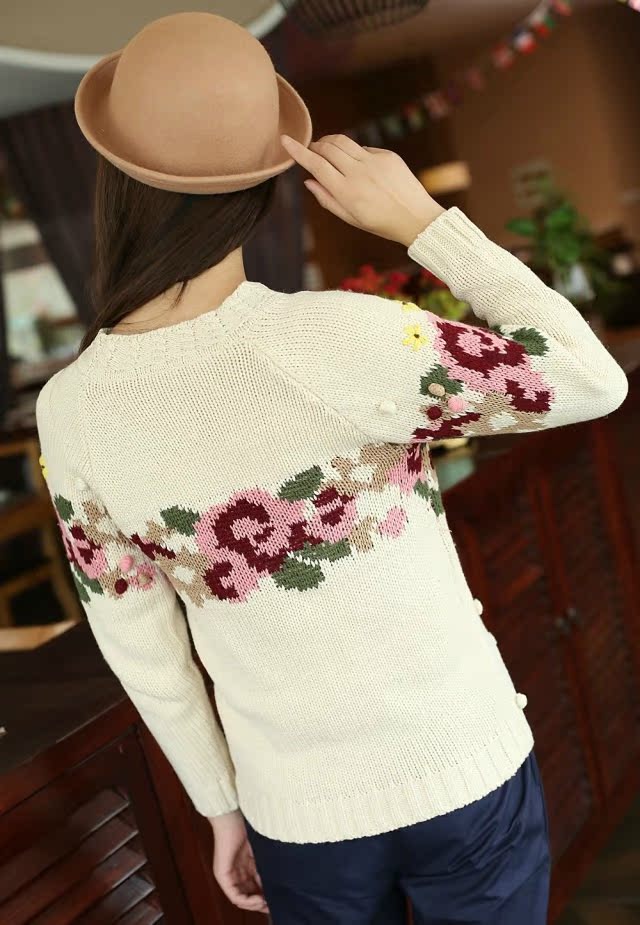 2014森女系复古玫瑰花绣花花朵印花套头毛衣 女装毛衣