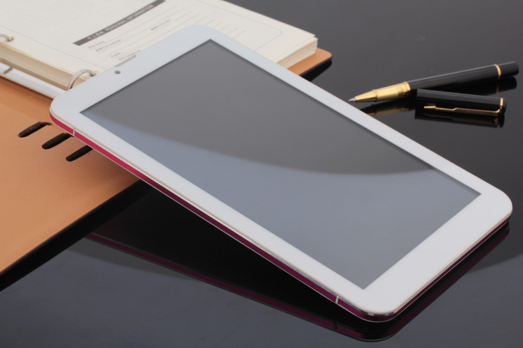 9寸平板电脑 双卡通话 3g版导航 平板电脑