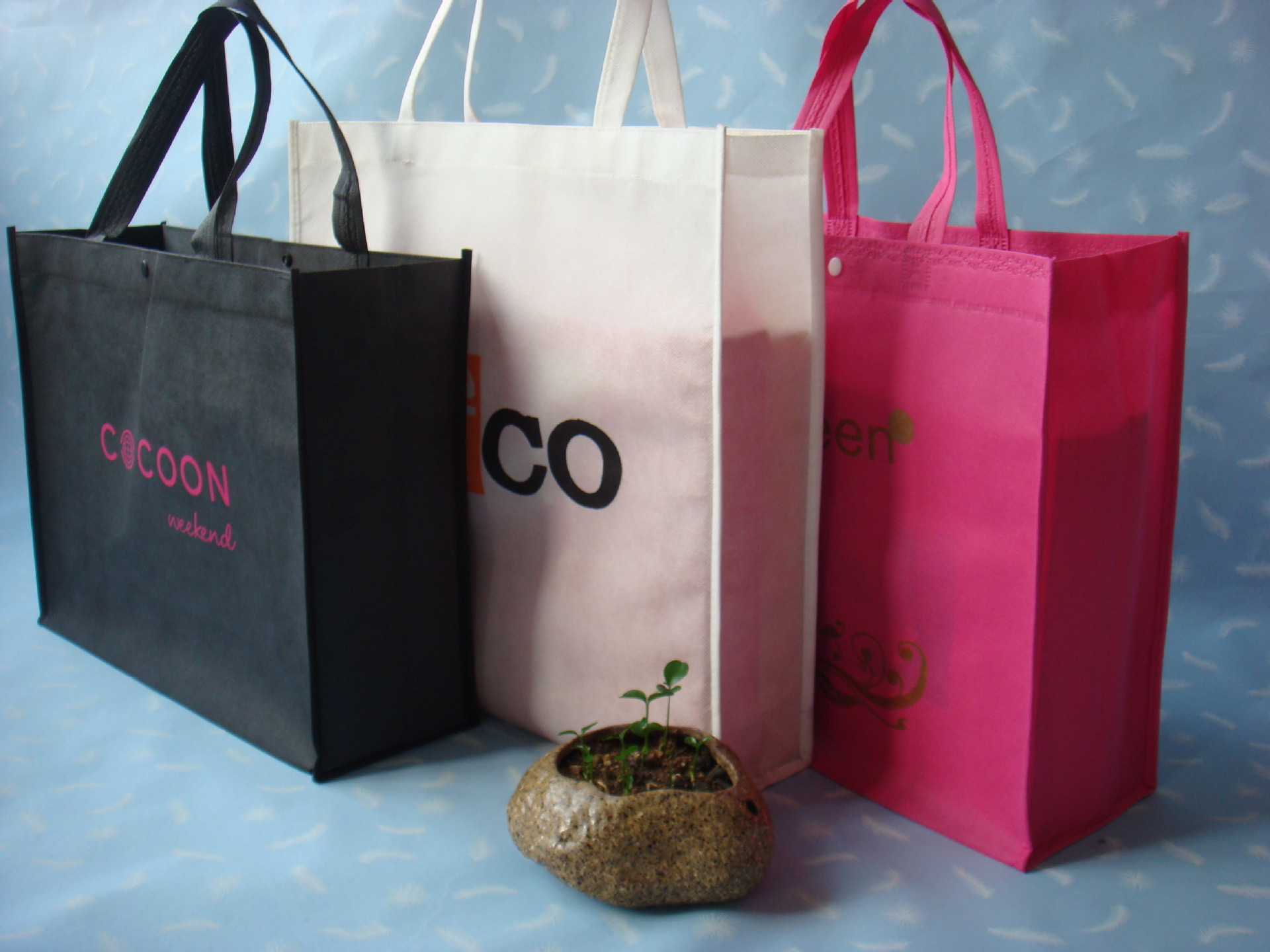 厂家直销丝印无纺布手提袋/礼品袋/广告袋/可加钉扣