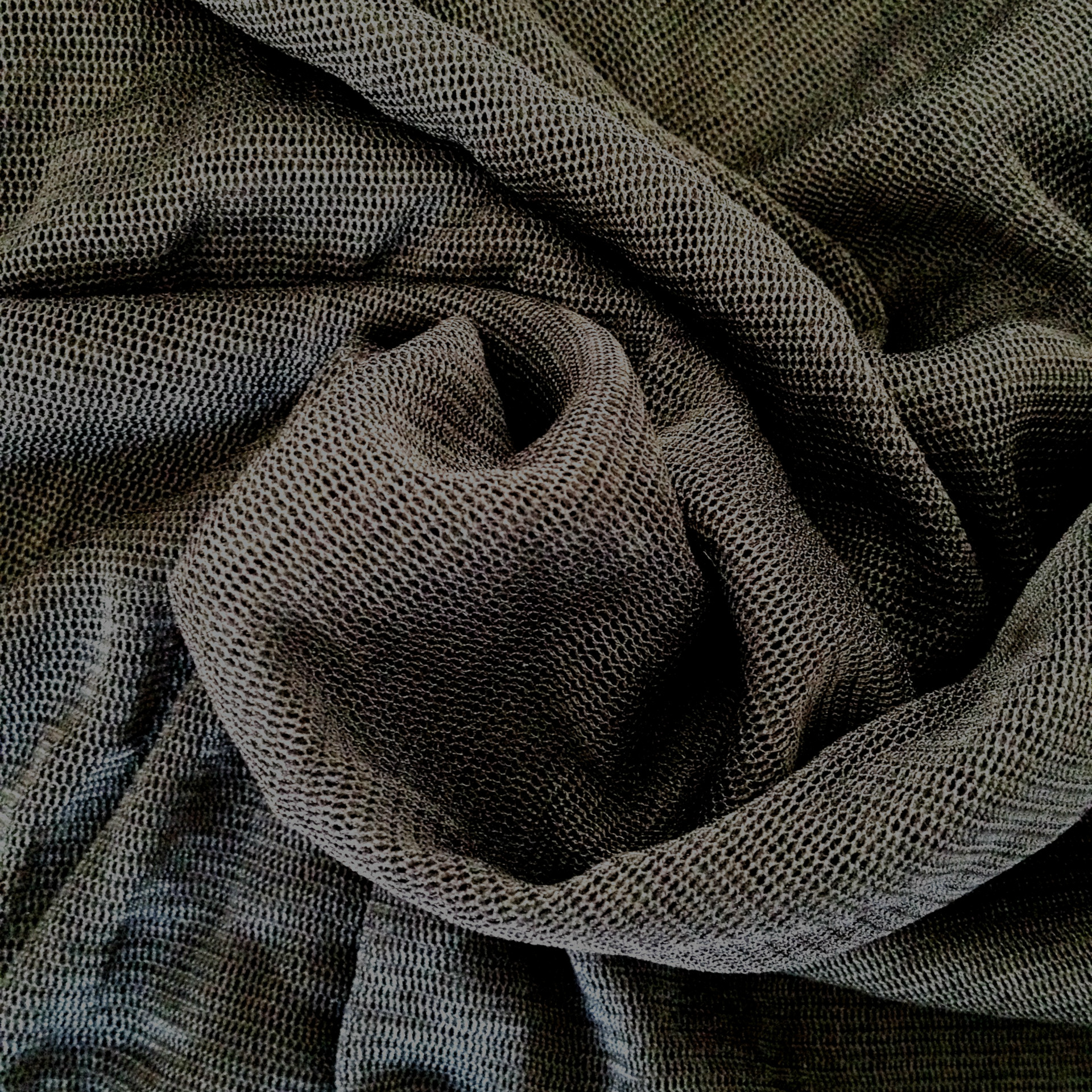 100%真丝针织面料 真丝经编网眼布 60g真丝网眼布 真丝网眼黑色