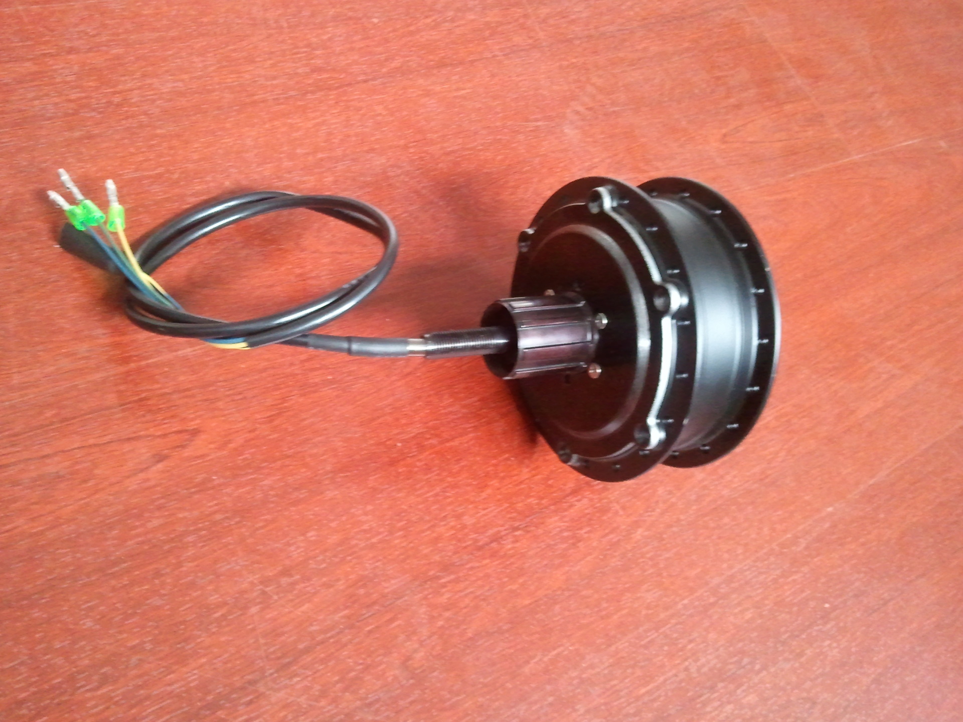 碟刹卡式飞轮变速电机(山地车用)li-bettery e-bike