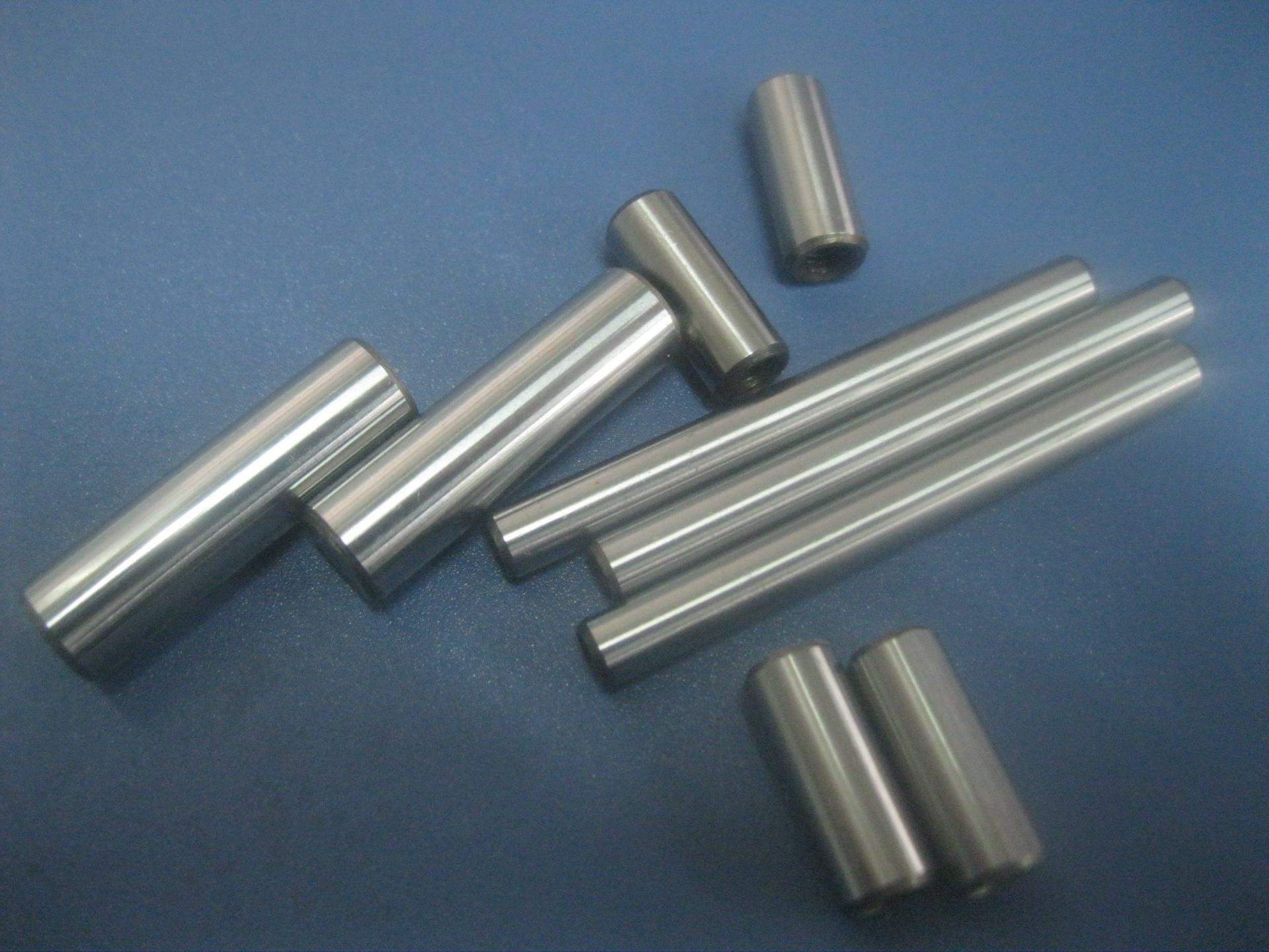 高精度:中碳淬火圆柱销/定位销(直径5mm)