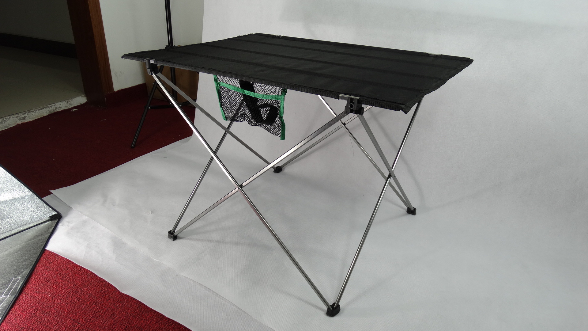 自驾户外旅行折叠桌 超轻铝合金桌子 便携式轻便折叠桌烧烤摆摊