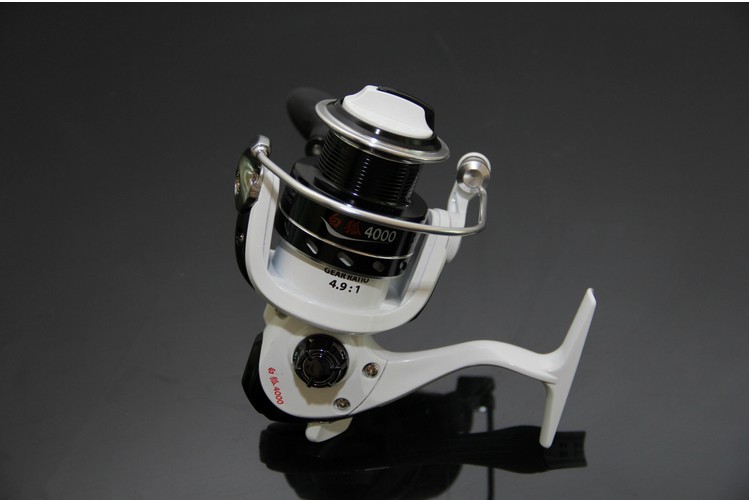 山东威海帕莱蒙纺车轮 渔轮4000白狐8轴路亚轮金属鱼轮海竿轮鱼线轮