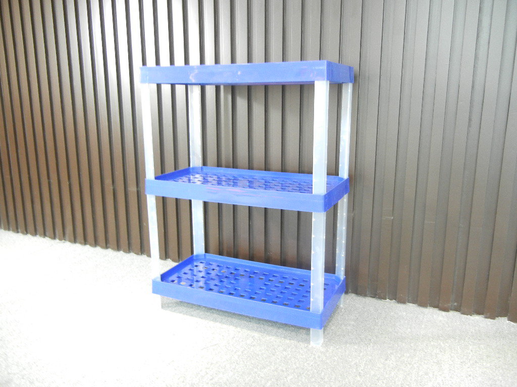 我们工厂专业生产各类塑料展示架,货架,超市促销架.