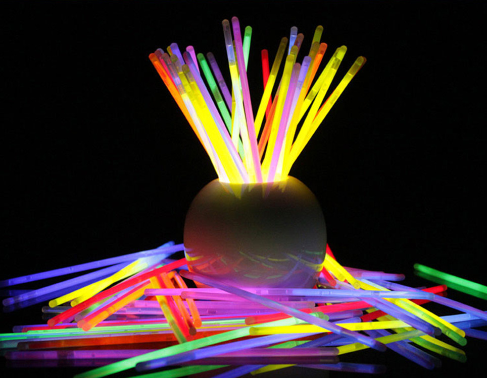 厂家直销 七彩 荧光棒 派对 助威道具批发