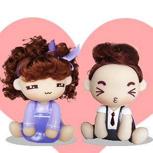 摩丝娃娃 汽车饰品 摆件 车载公仔 摩斯摇头娃娃 汽车用品