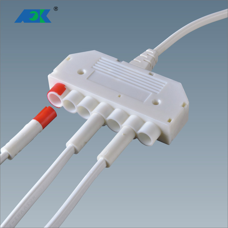 欧洲橱柜灯分线盒 筒灯接线盒 嵌灯高压分配器 250v 2.5a 欧盟tuv