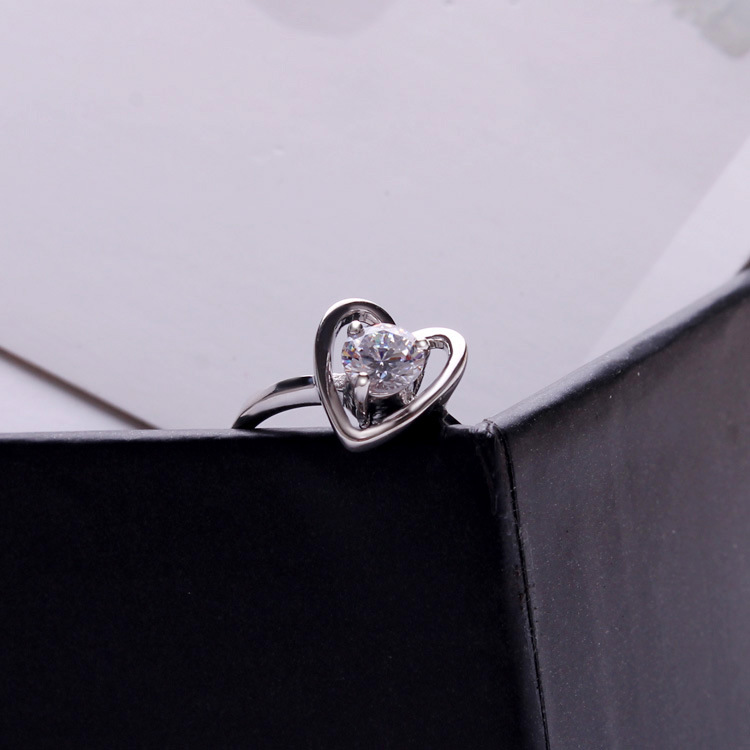 同心锁 新款高档做工心形戒指 镶八心八箭锆石戒指 女款 满包邮
