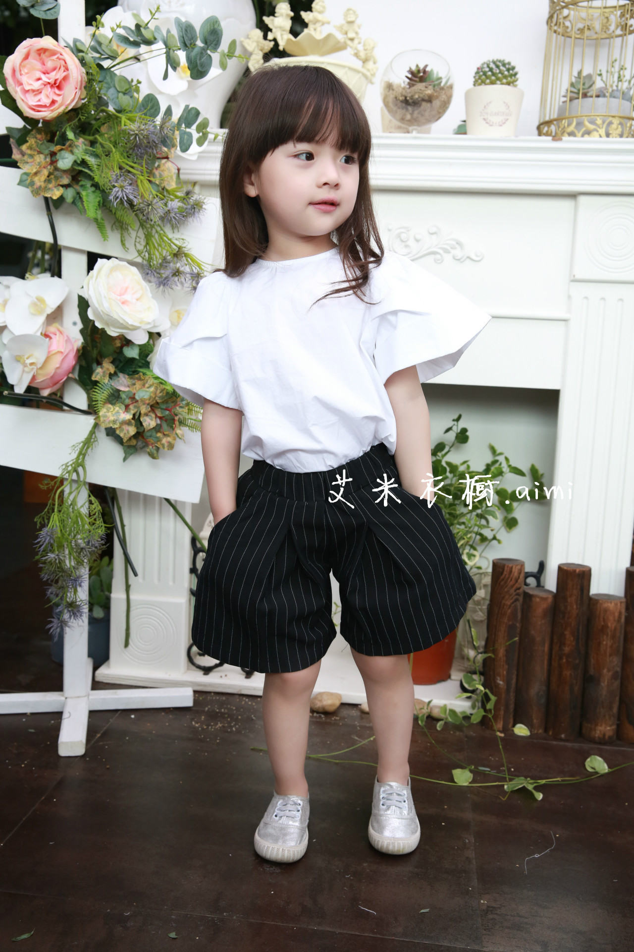 2016新款 夏季女童欧美风大牌竖条短裤 童装批发